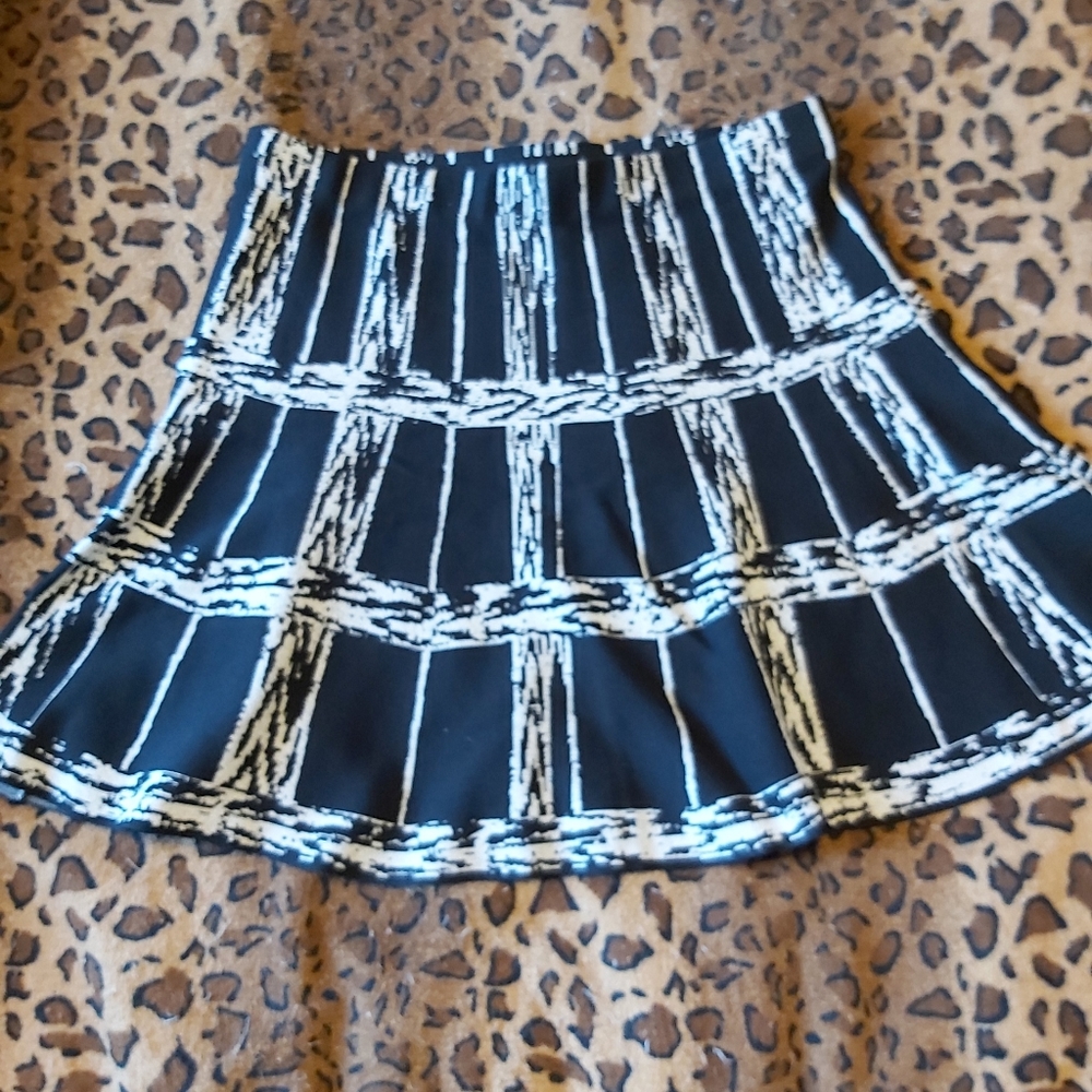 EUC Nic & Zoe Windowpane Skirt
